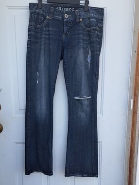 Guess Stylish Blue Embroidered Women's Jeans